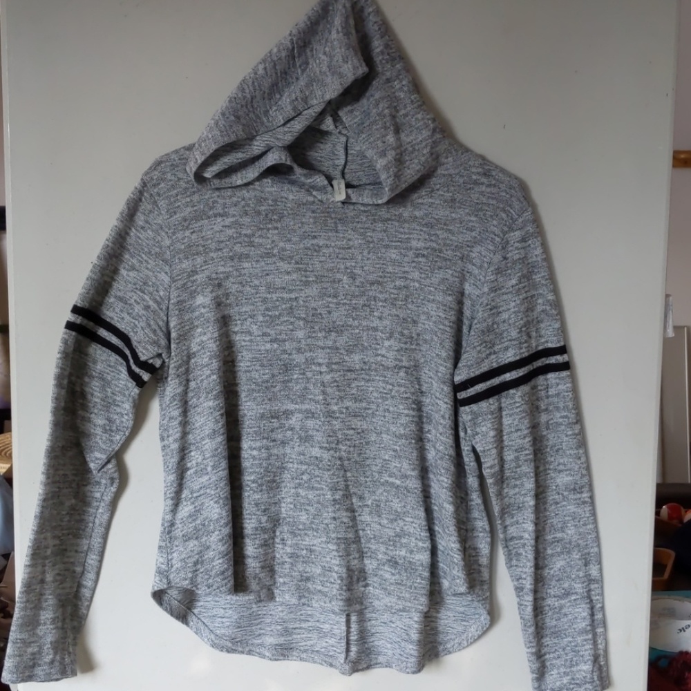 🌺5/$15🌺Grey hooded sweater